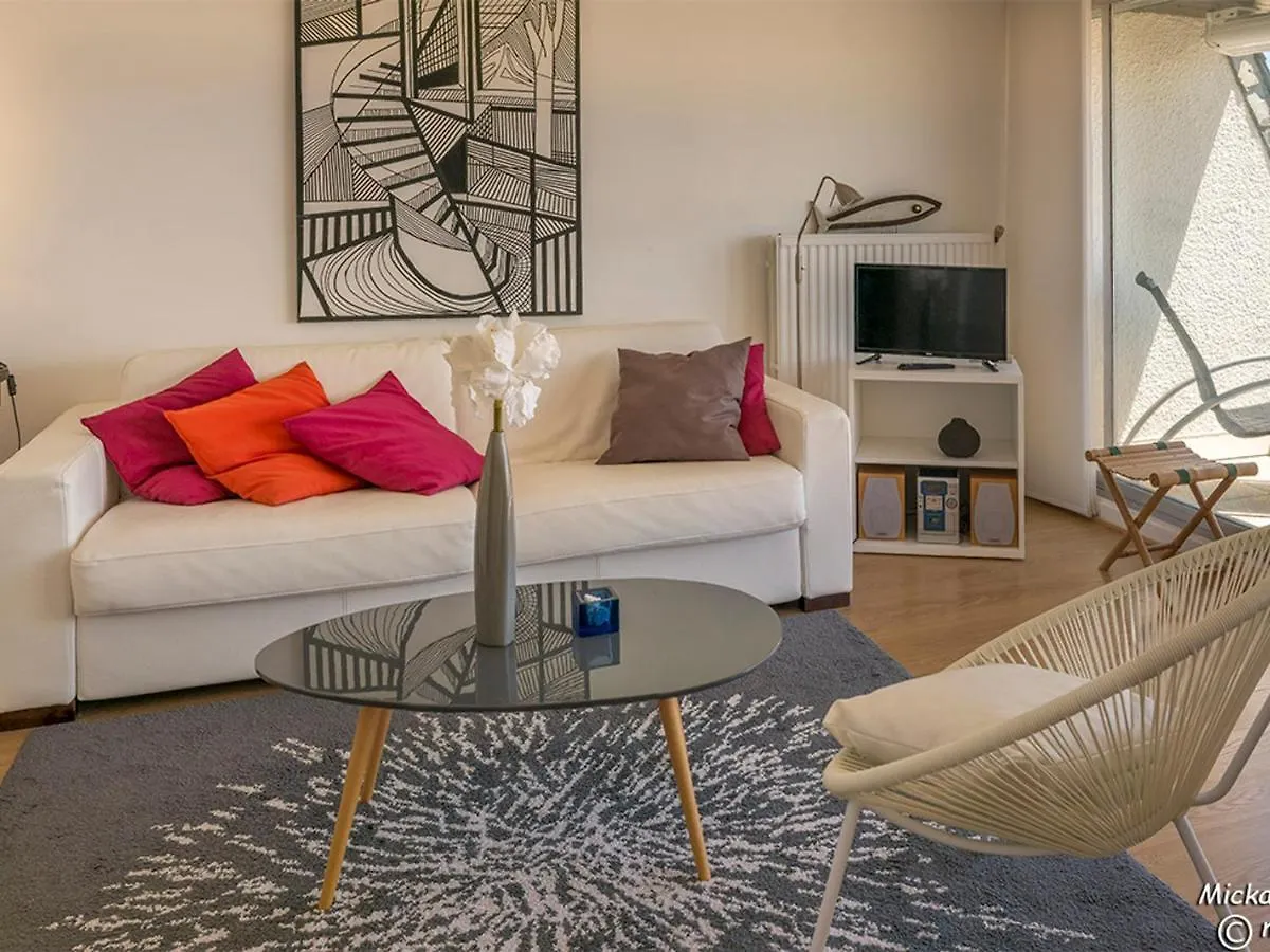 Apartment Larmor-Plage T1 Bis Avec Terrasse Et Garage - Fr-1-349-190